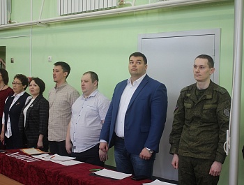                         С  Днем защитника Отечества!